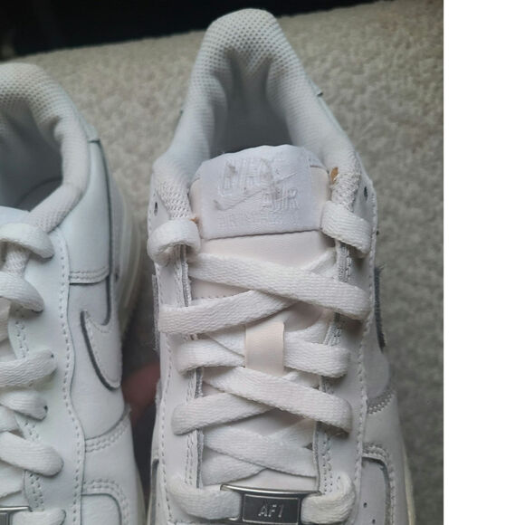 Nike Air Force 1 White Leather Sneakers Unisex Youth 6Y | Classic Low Top - Picture 5 of 6